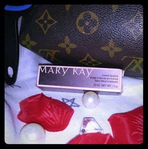 ✨Brand NEW✨ Mary Kay lipstick
